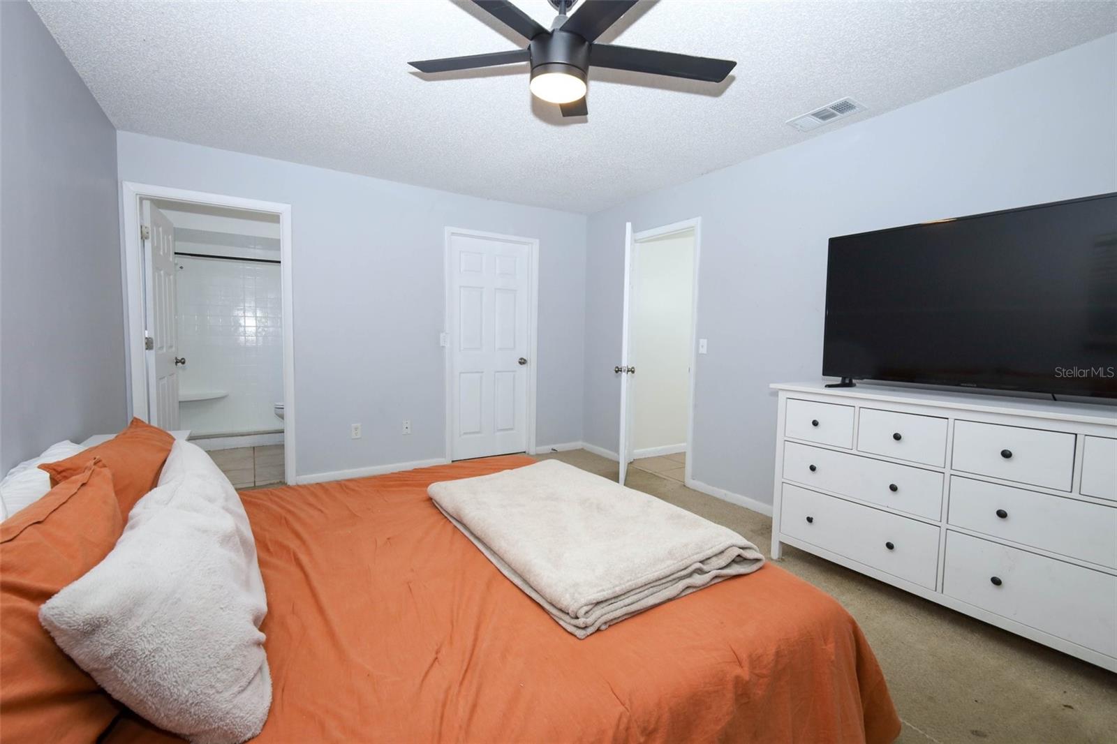 DELTONA LAKES UNIT 05 - Residential