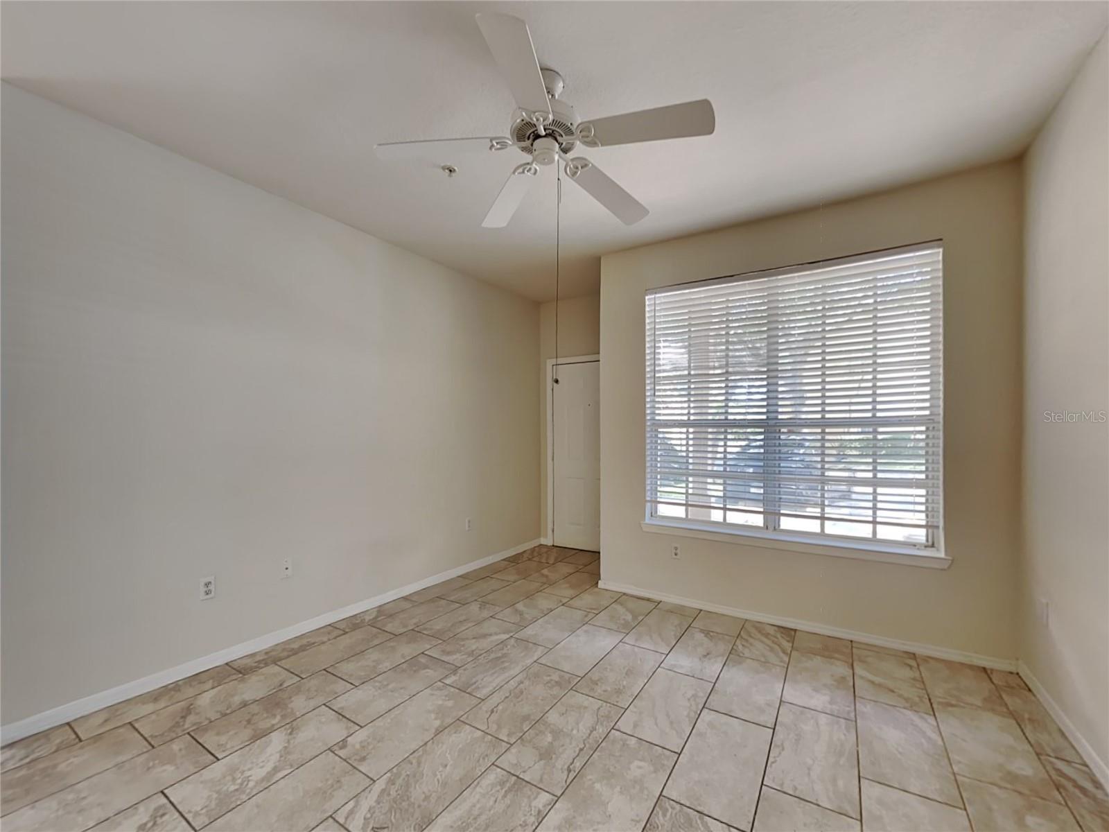 CRESCENT PLACE AT LAKE LOTUS CONDO - Residential Lease