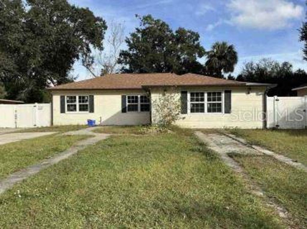 Photo of 2427 Princeton Avenue, Sanford, FL 32771 (MLS # O6386898)