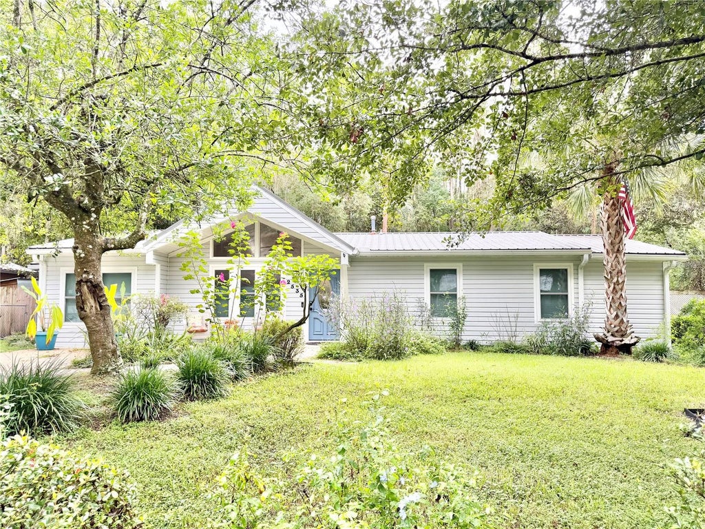 Photo of 2535 NW 49th Place, Gainesville, FL 32605 (MLS # GC544062)
