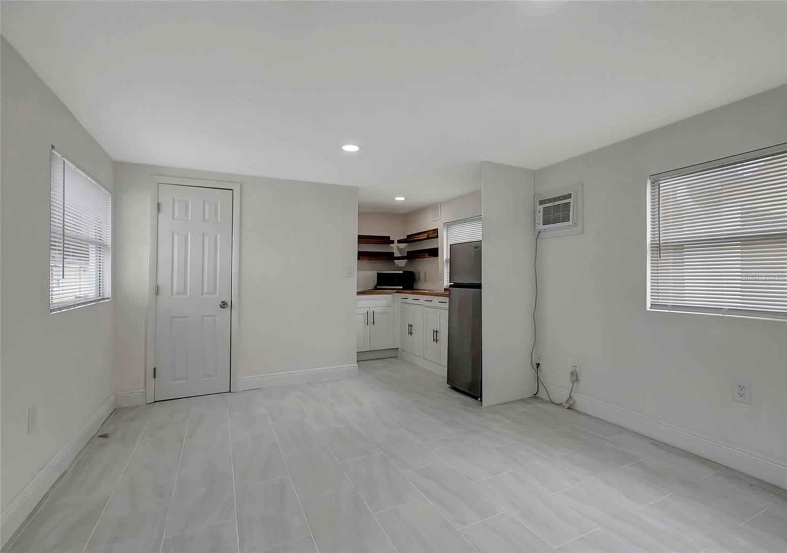 CASA LOMA SUB - Commercial Sale