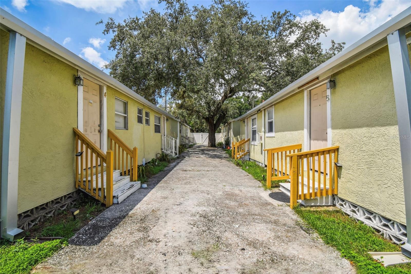 CASA LOMA SUB - Commercial Sale