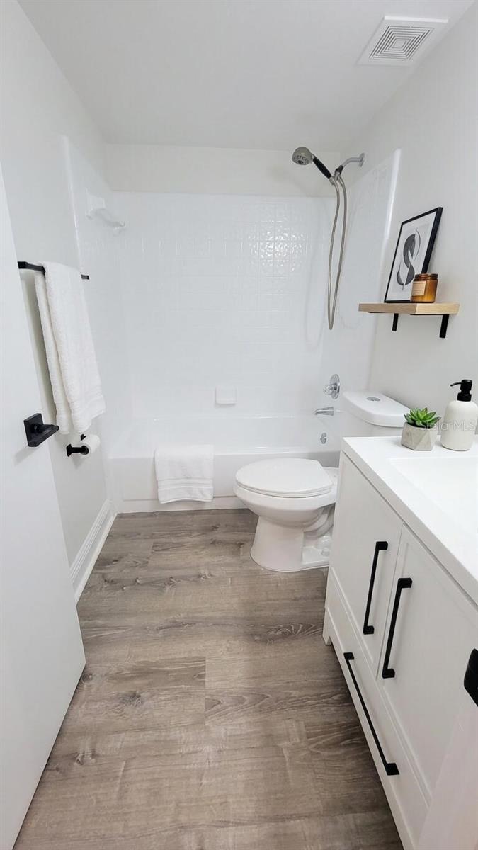 ROCKWOOD VILLAS - Residential