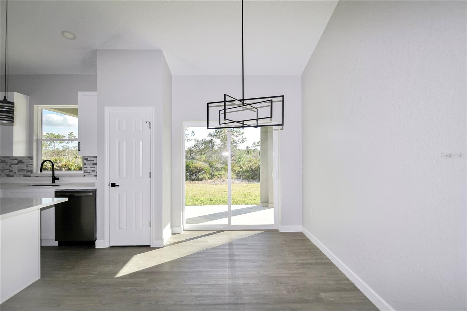 SUN N LAKE - Residential