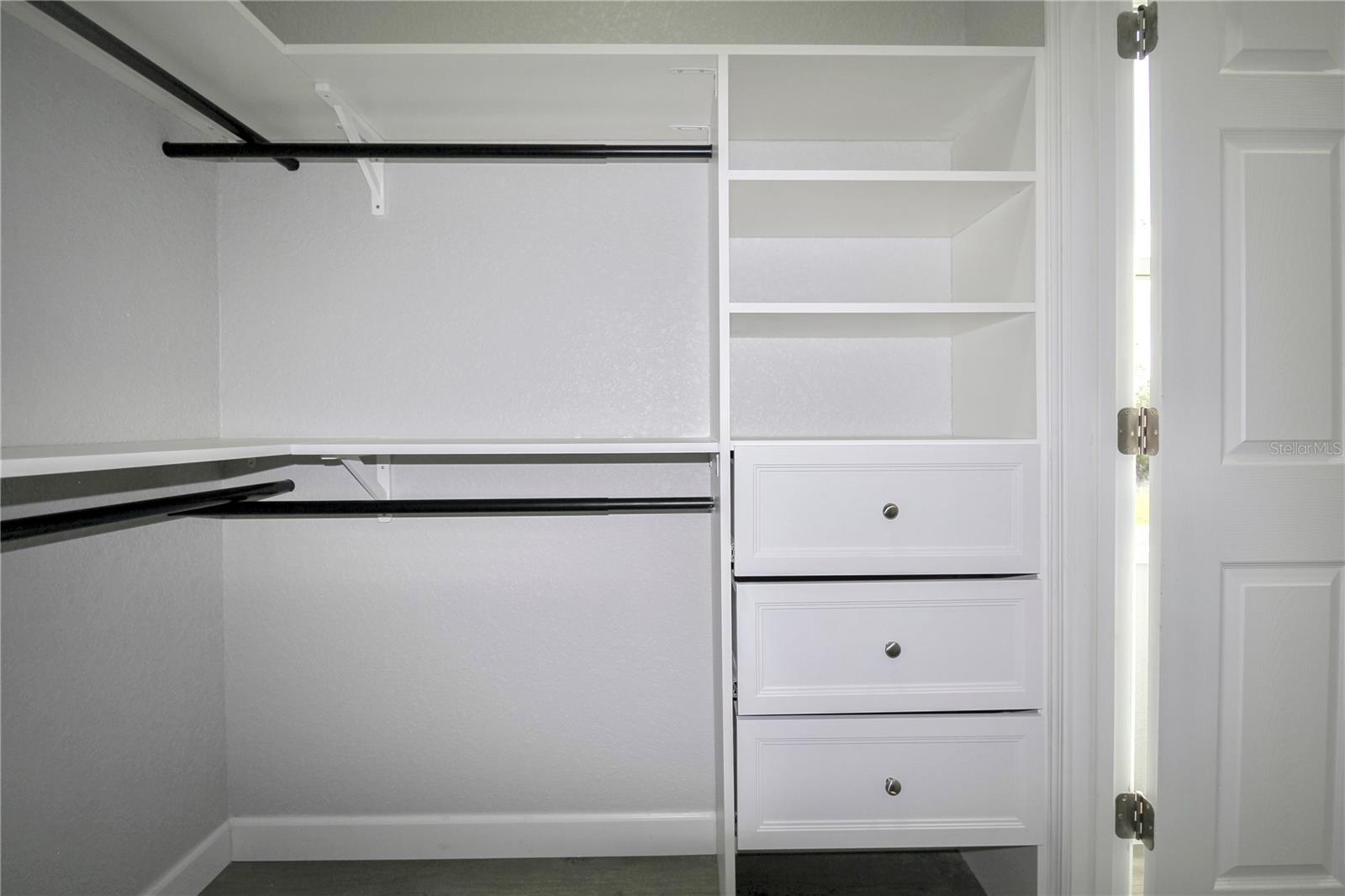 SUN N LAKE - Residential