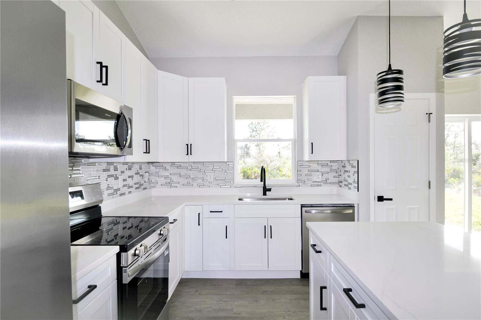 SUN N LAKE - Residential