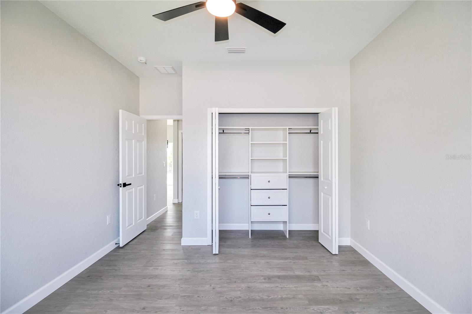 SUN N LAKE - Residential