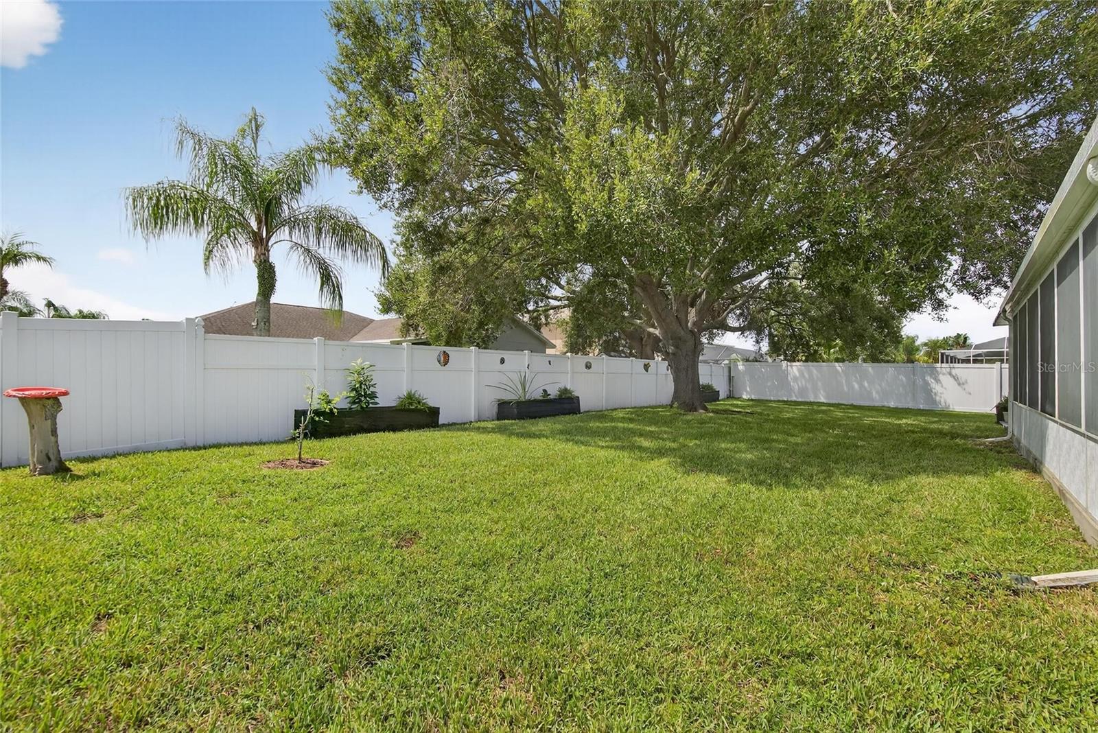 CLUBHOUSE ESTATES AT SUMMERFIE - Residential