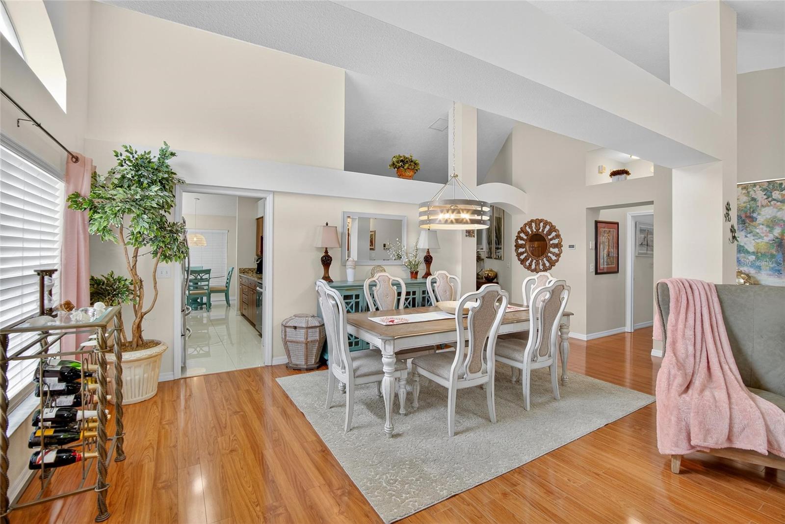 CLUBHOUSE ESTATES AT SUMMERFIE - Residential
