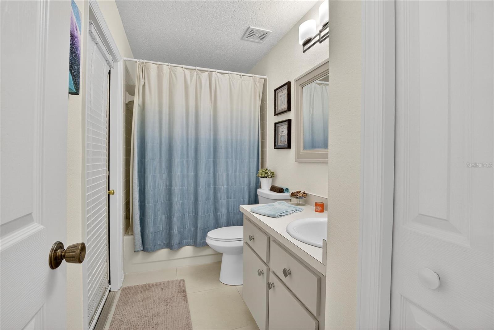 CLUBHOUSE ESTATES AT SUMMERFIE - Residential