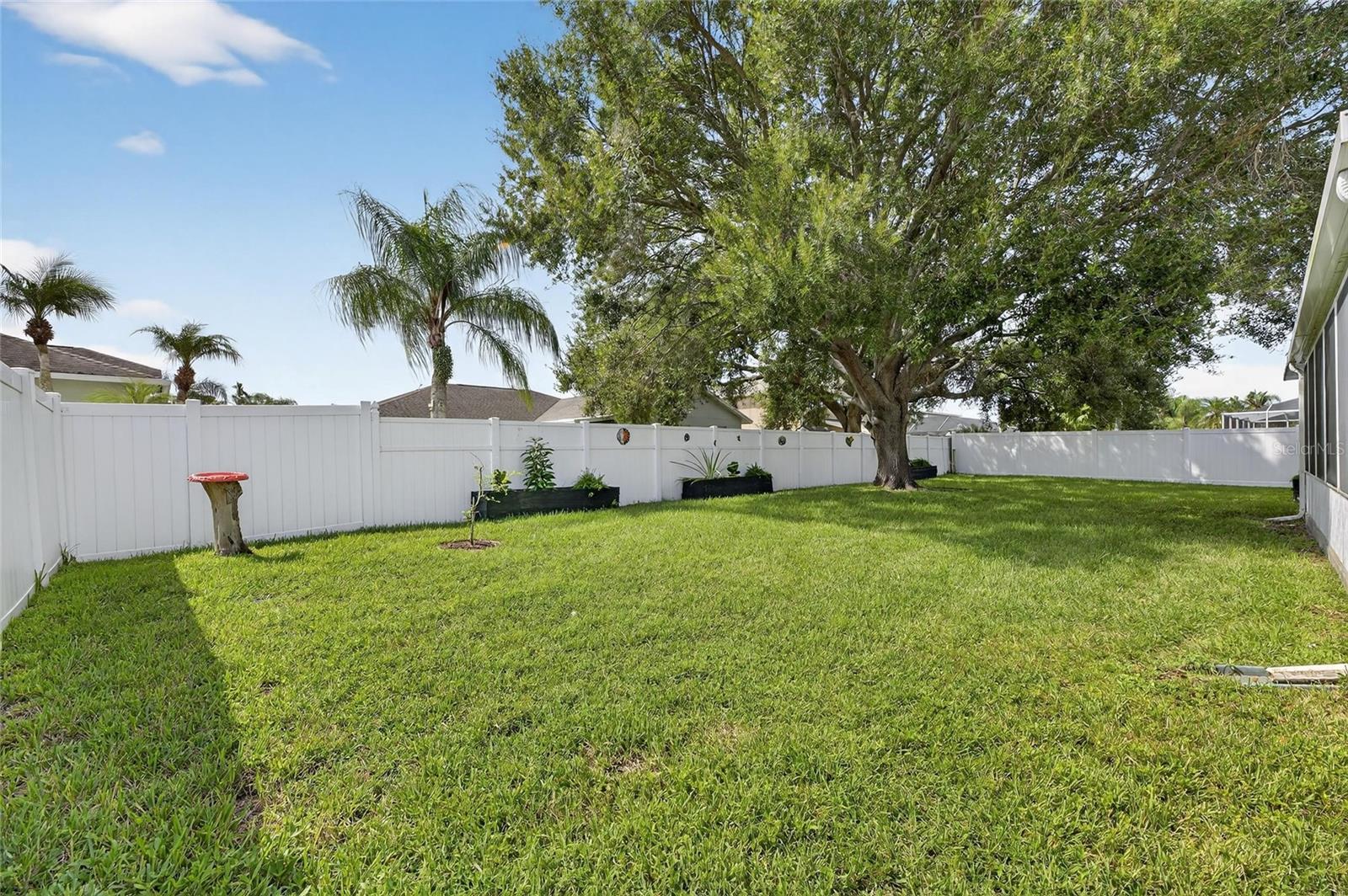 CLUBHOUSE ESTATES AT SUMMERFIE - Residential