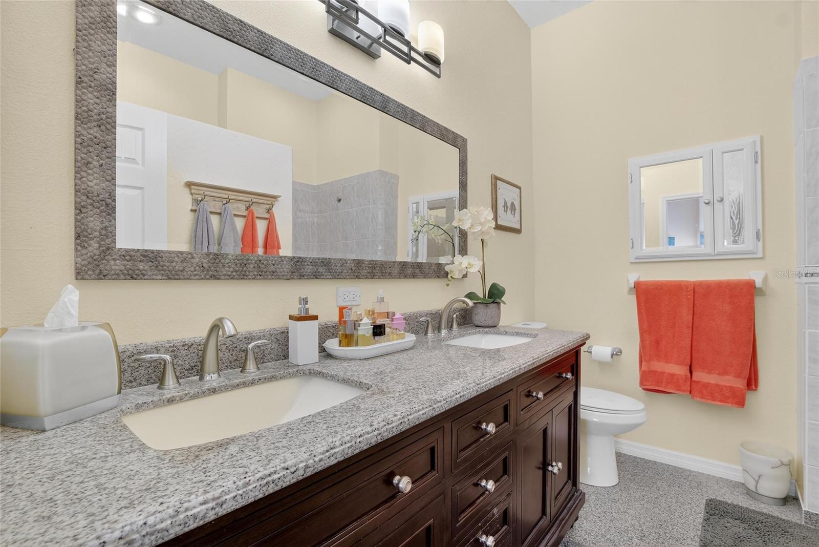 CLUBHOUSE ESTATES AT SUMMERFIE - Residential