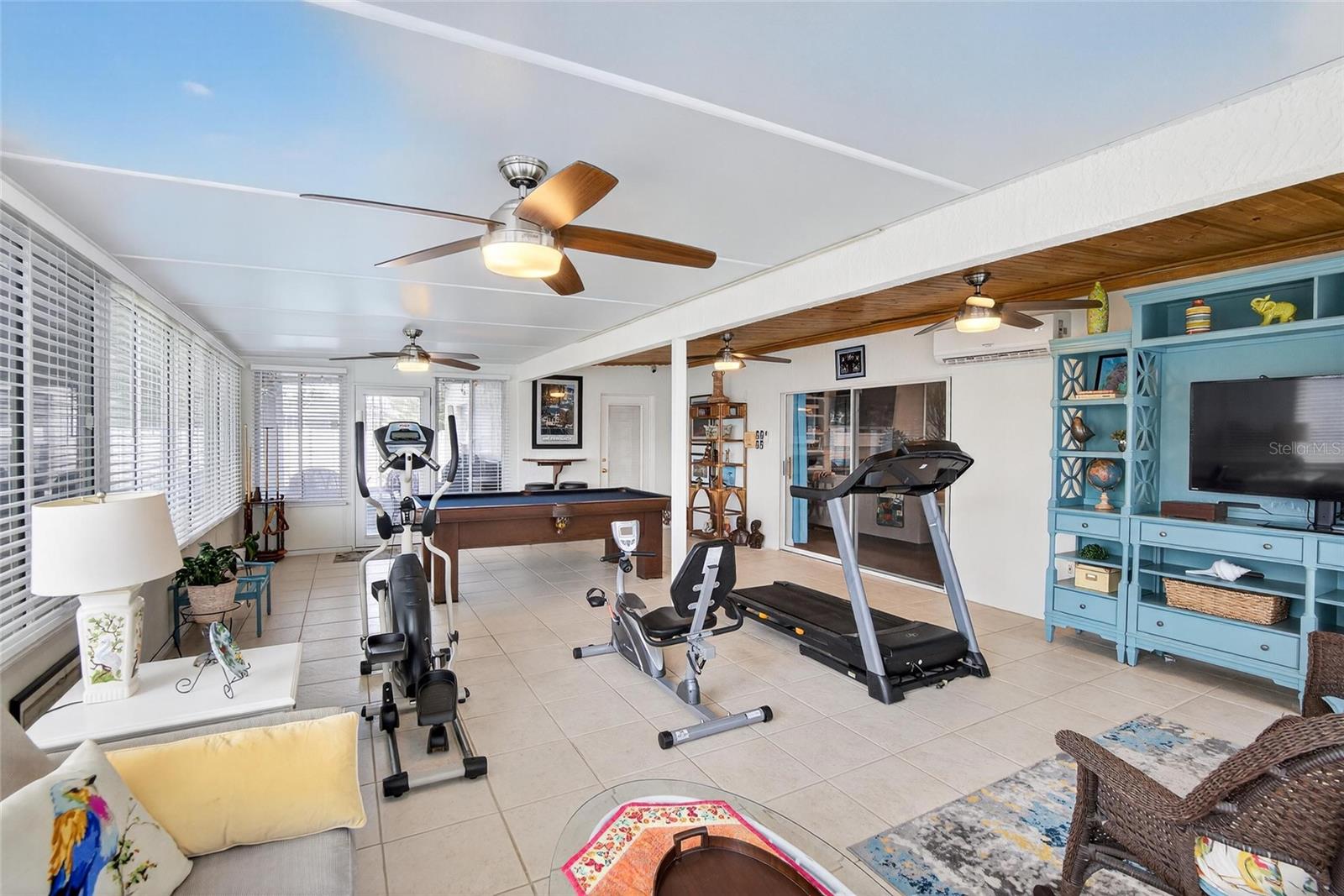 CLUBHOUSE ESTATES AT SUMMERFIE - Residential