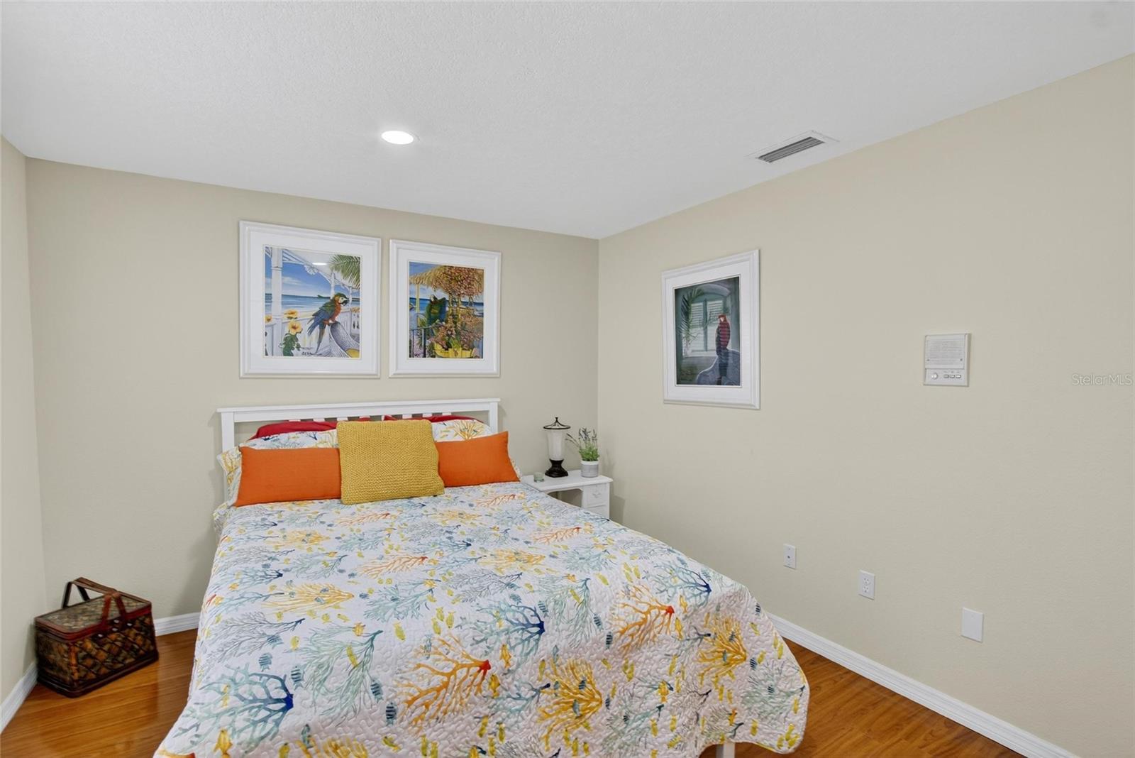 CLUBHOUSE ESTATES AT SUMMERFIE - Residential