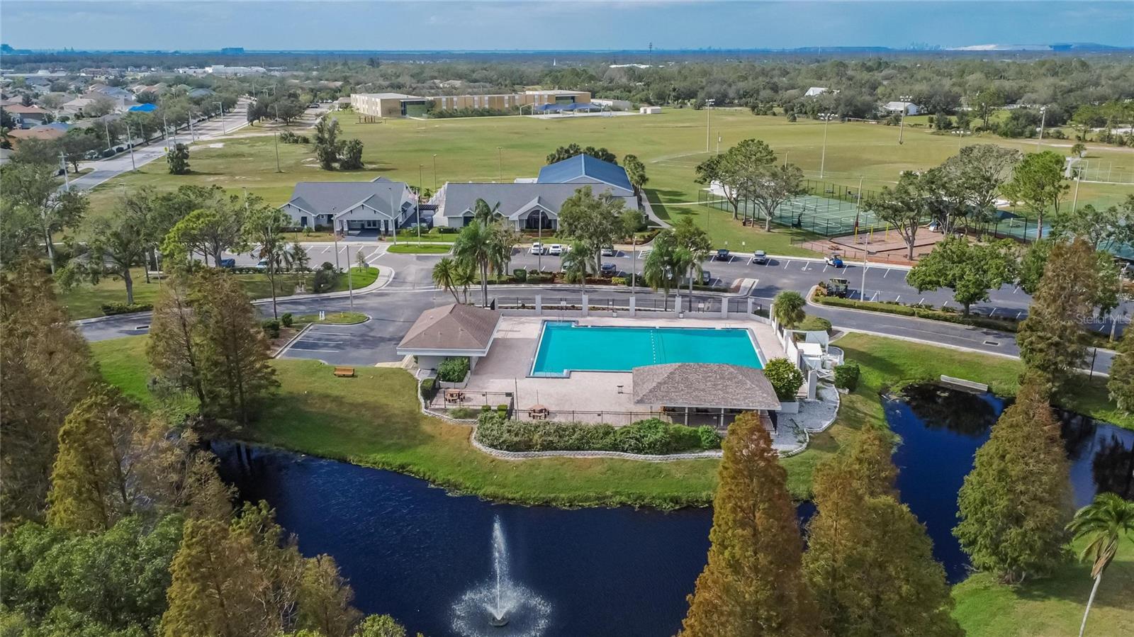CLUBHOUSE ESTATES AT SUMMERFIE - Residential