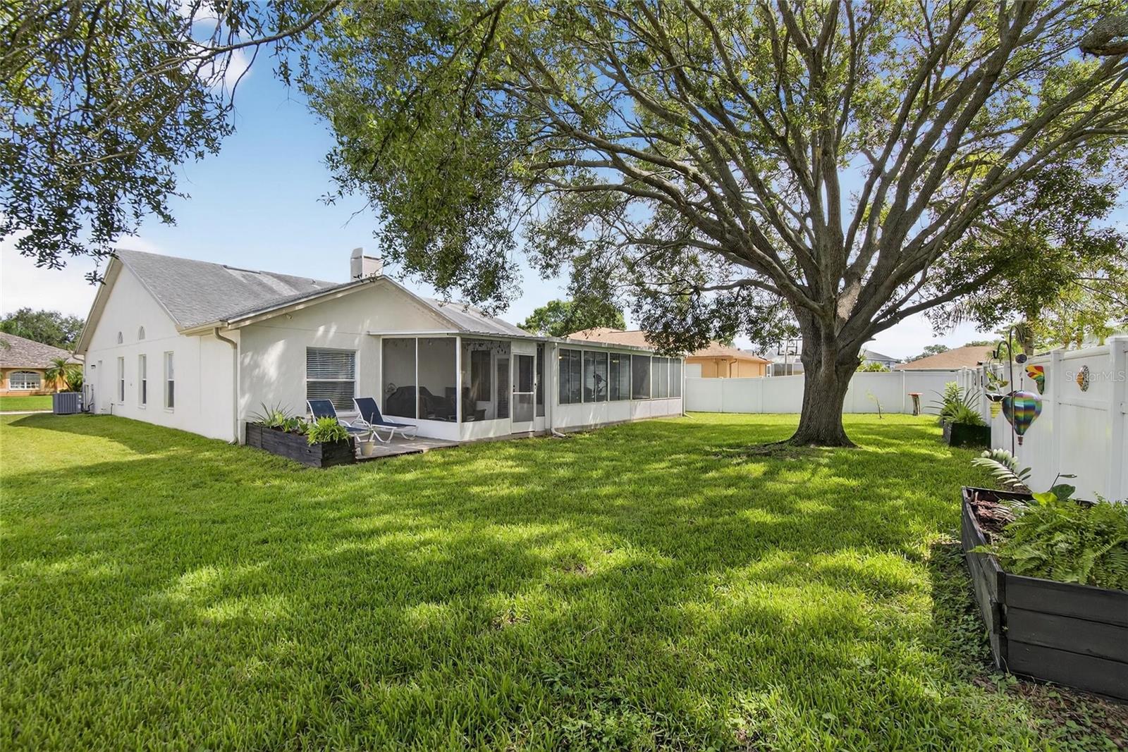 CLUBHOUSE ESTATES AT SUMMERFIE - Residential