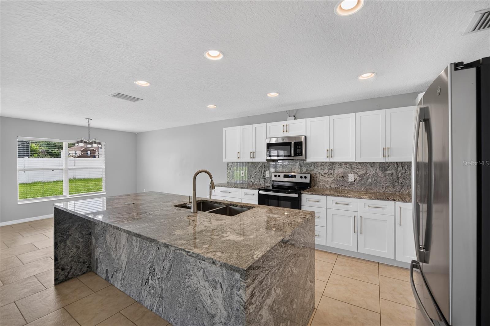 Search 1 356 BLACK SPRINGS LANE