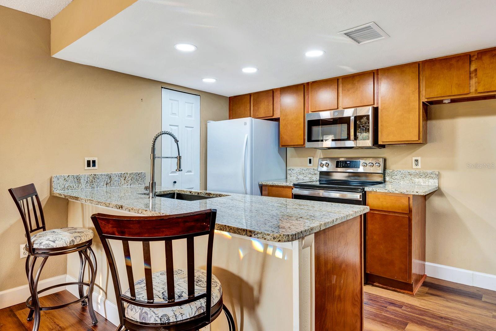 COUNTRY VILLAGE SEC 1 - Residential