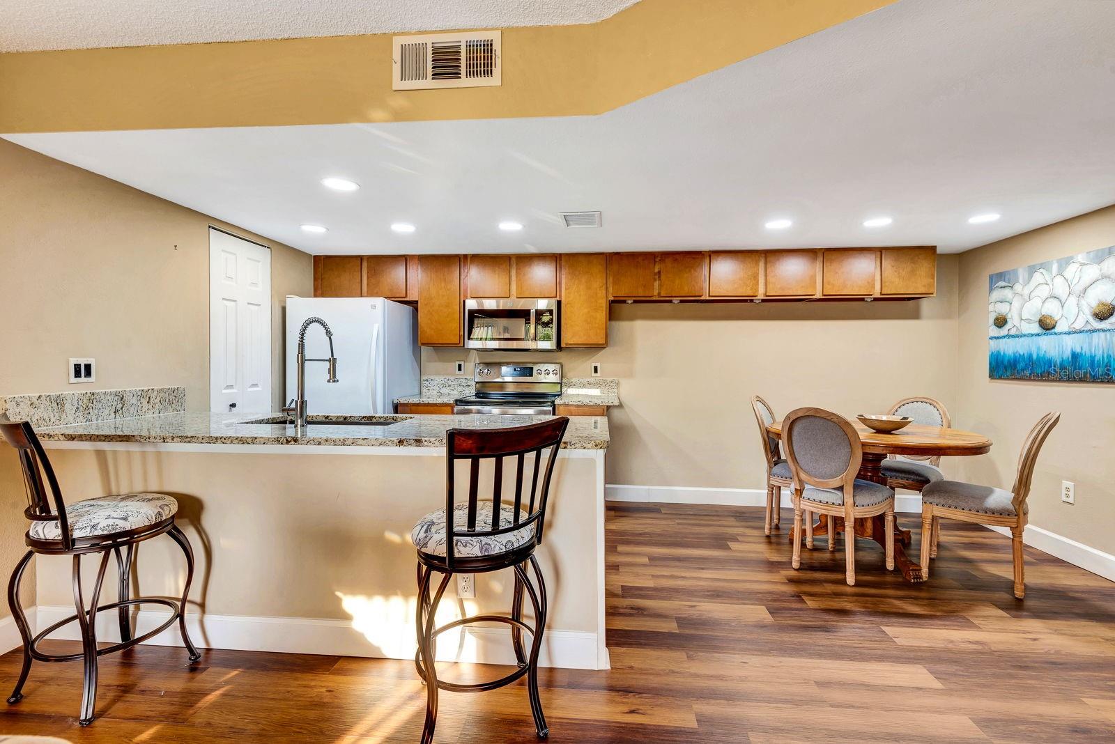 COUNTRY VILLAGE SEC 1 - Residential