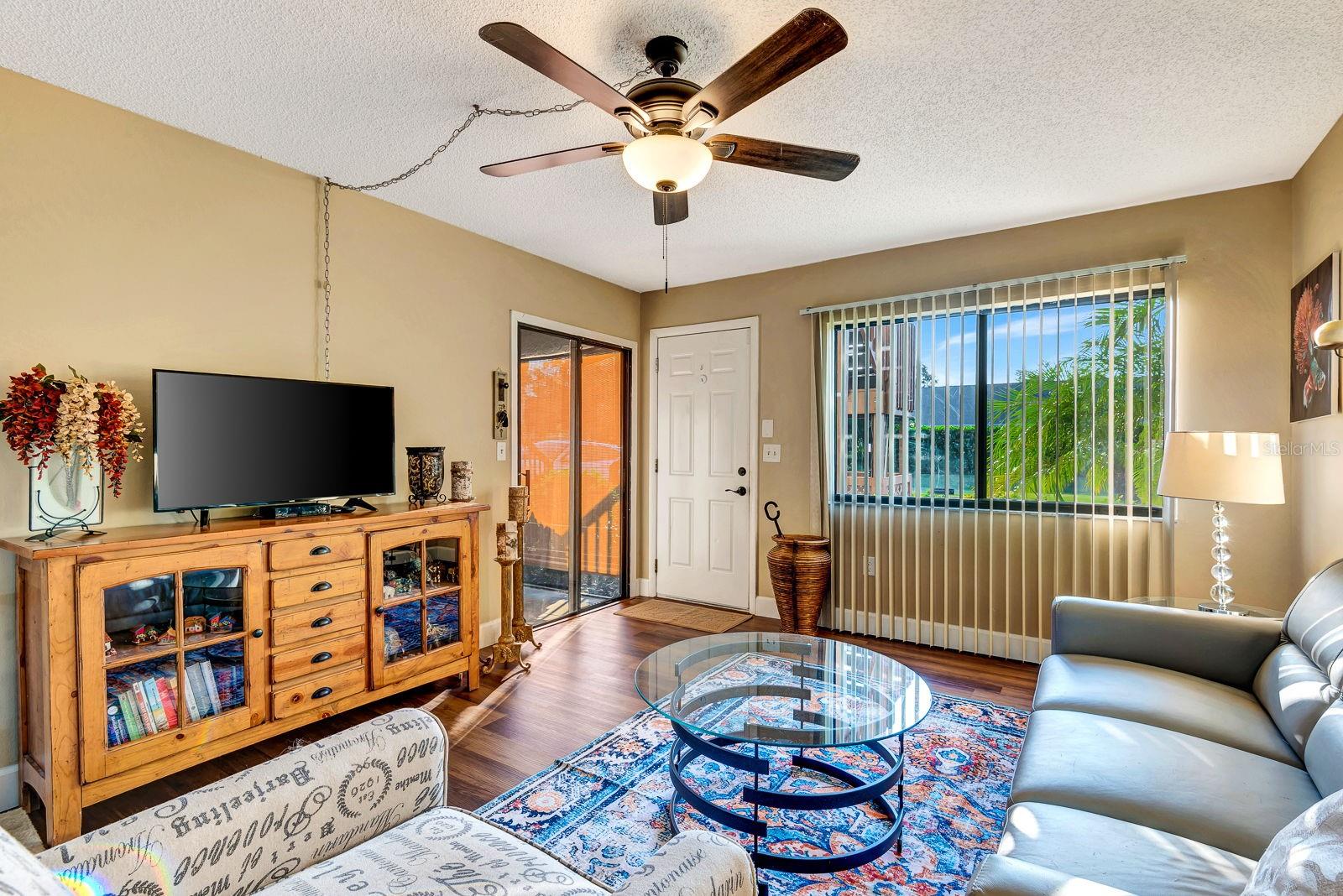 COUNTRY VILLAGE SEC 1 - Residential