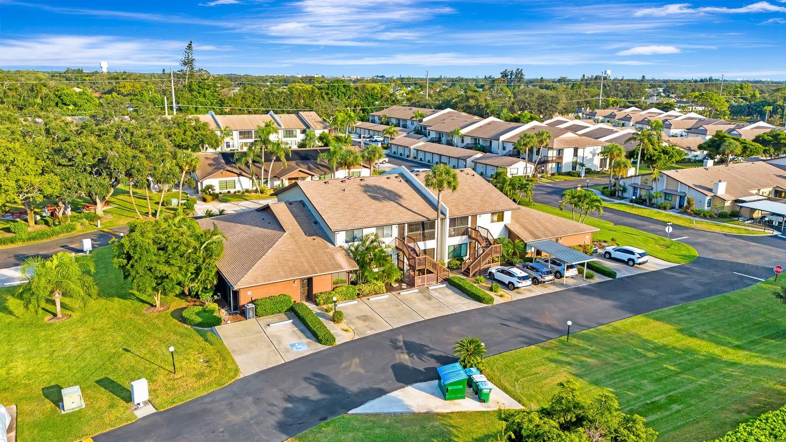 COUNTRY VILLAGE SEC 1 - Residential