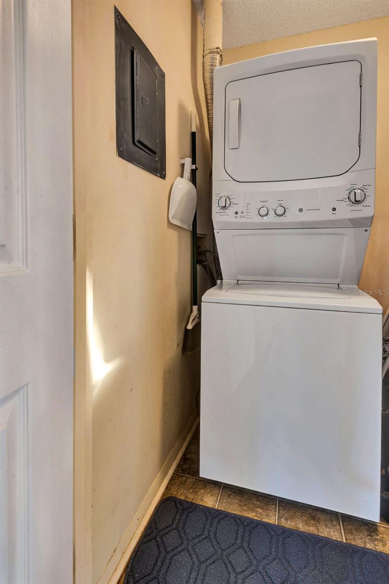 COUNTRY VILLAGE SEC 1 - Residential