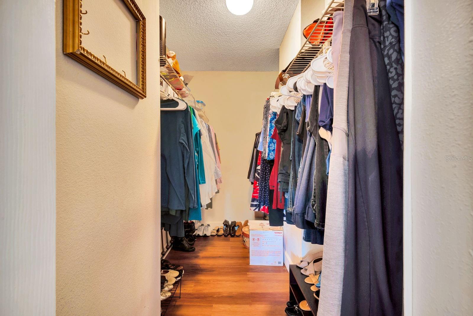 COUNTRY VILLAGE SEC 1 - Residential