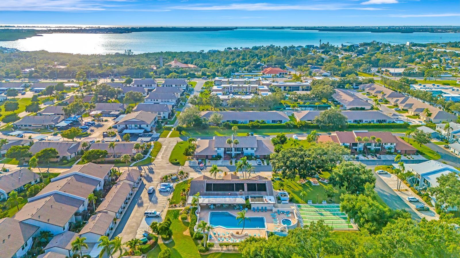 COUNTRY VILLAGE SEC 1 - Residential