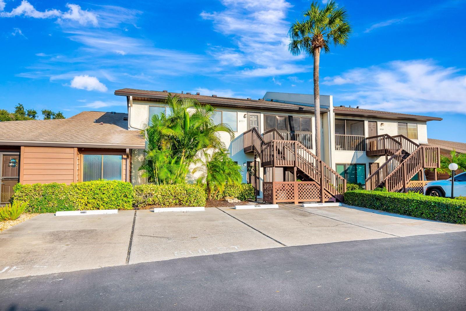 COUNTRY VILLAGE SEC 1 - Residential