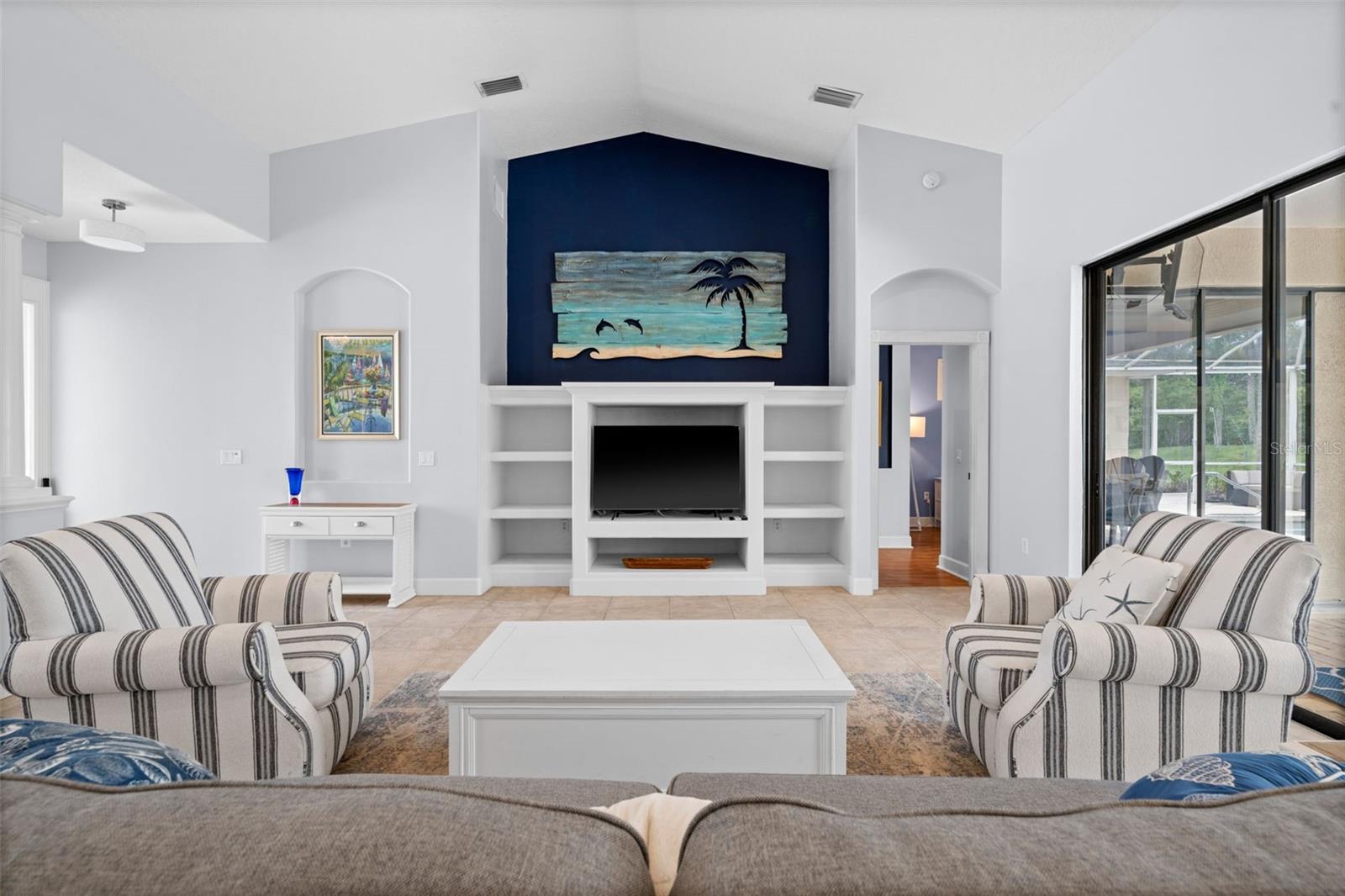 HAMPTON TERRACE AT UNIVERSITY PLACE - Residential