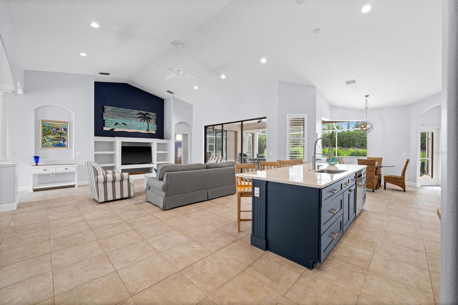 HAMPTON TERRACE AT UNIVERSITY PLACE - Residential