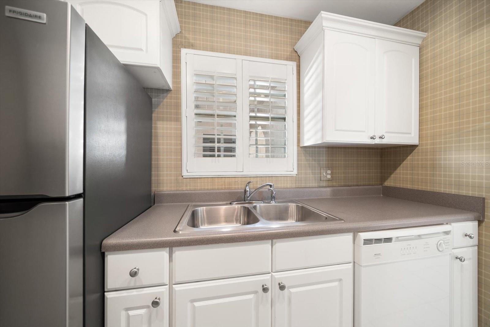 CORDOVA GREENS CONDO - Residential