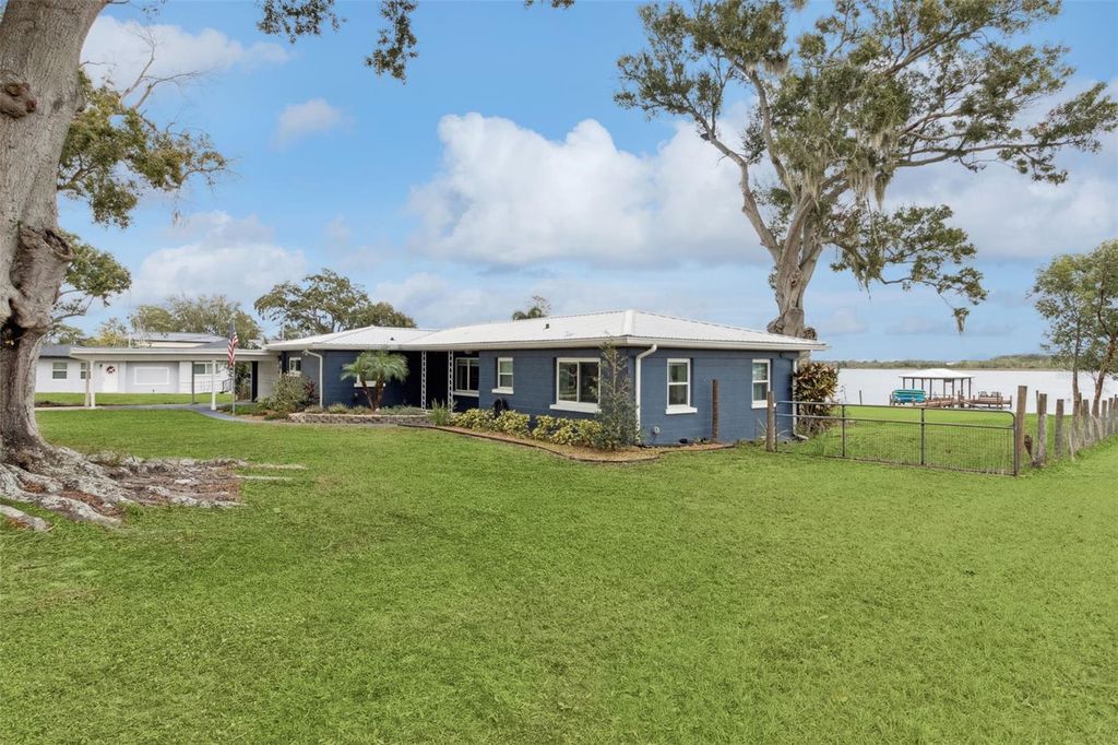 Photo of 1000 Biltmore Drive NW, Winter Haven, FL 33881 (MLS # L4958198)