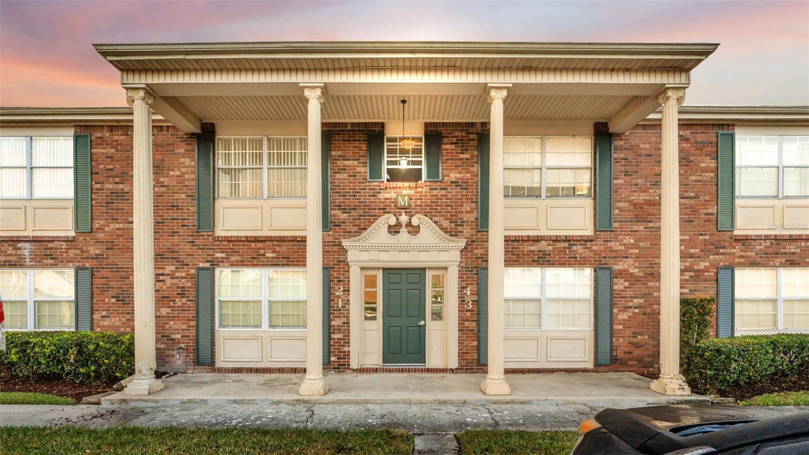 LAKE BENTLEY SHORES CONDO PH 01 - Residential