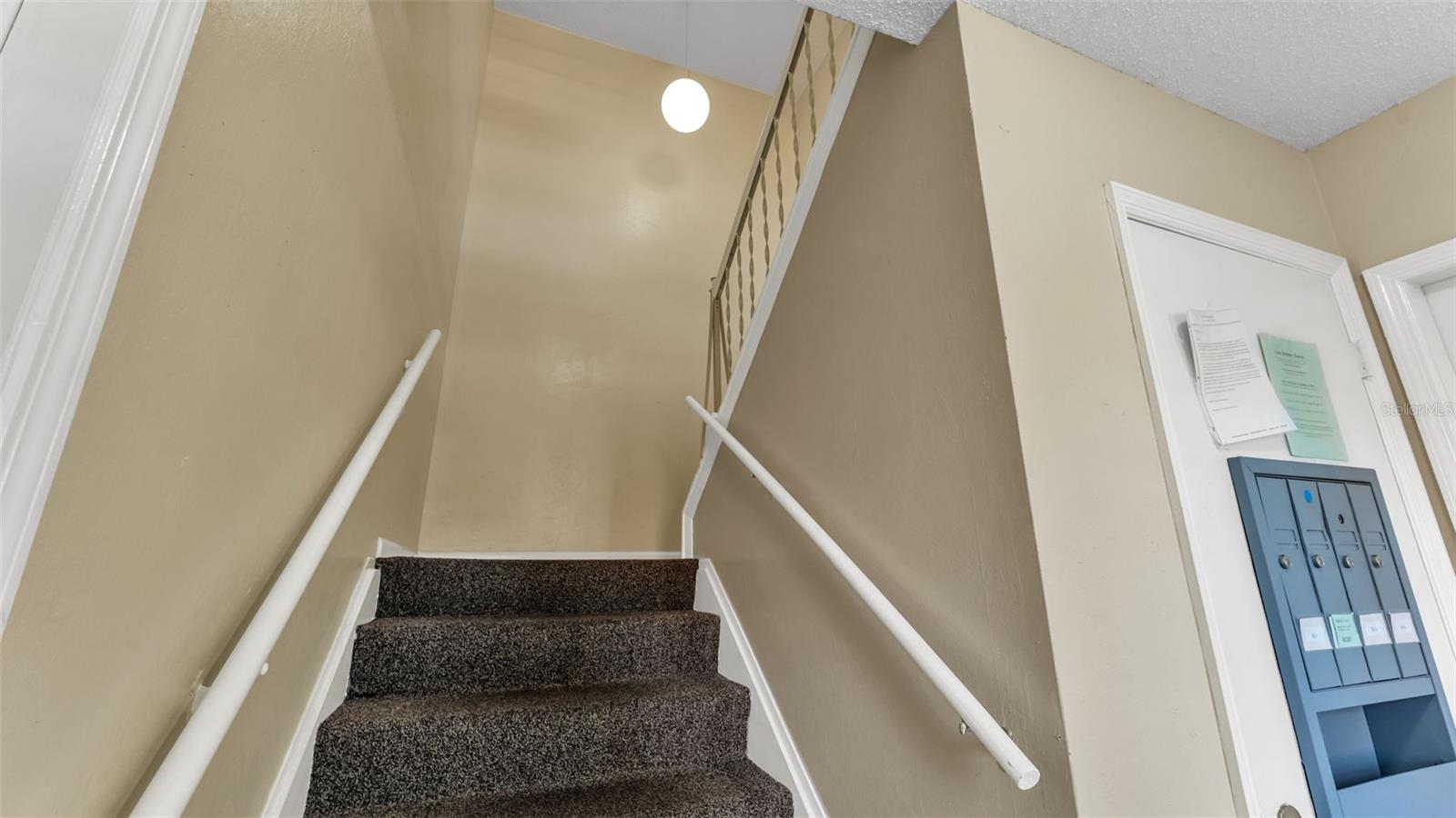 LAKE BENTLEY SHORES CONDO PH 01 - Residential