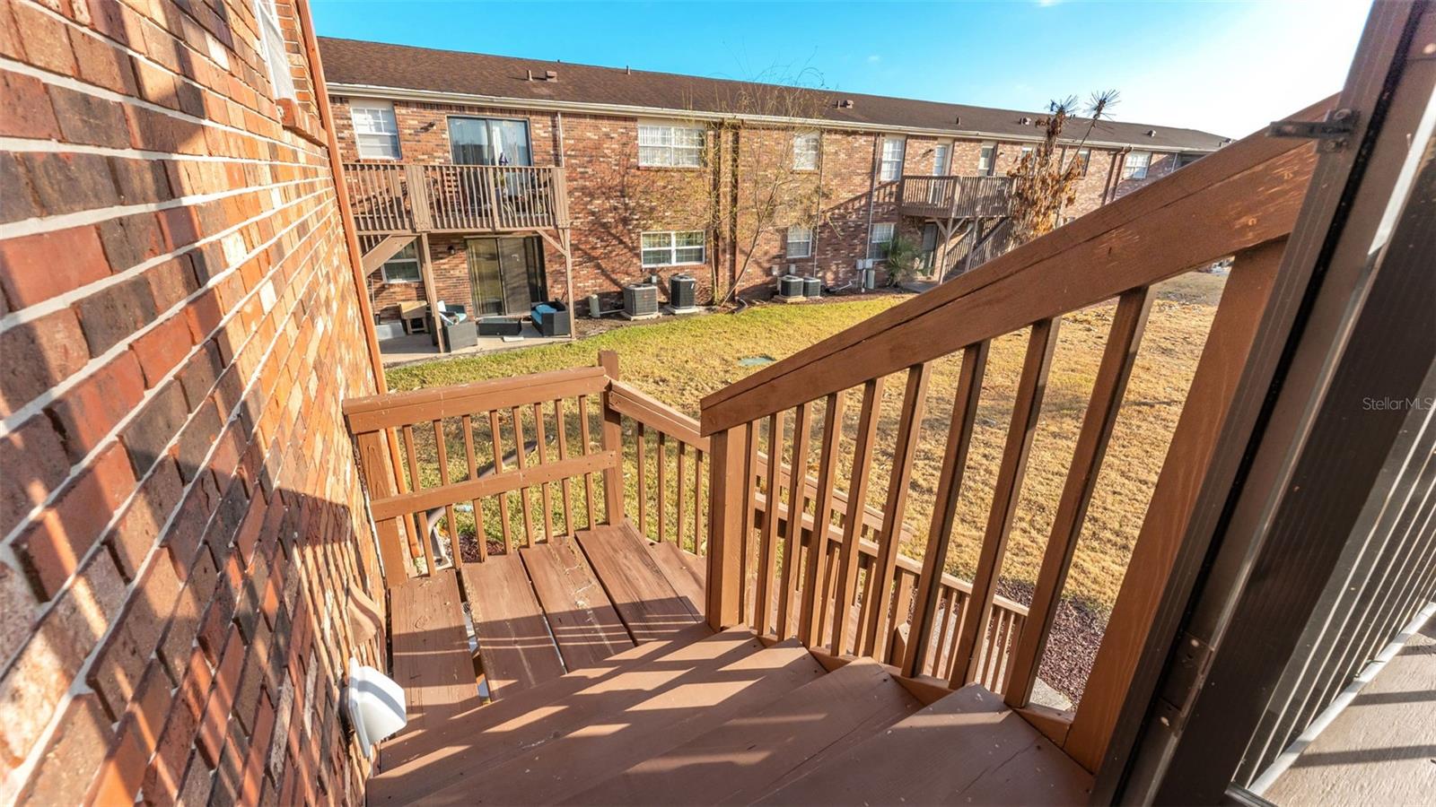 LAKE BENTLEY SHORES CONDO PH 01 - Residential