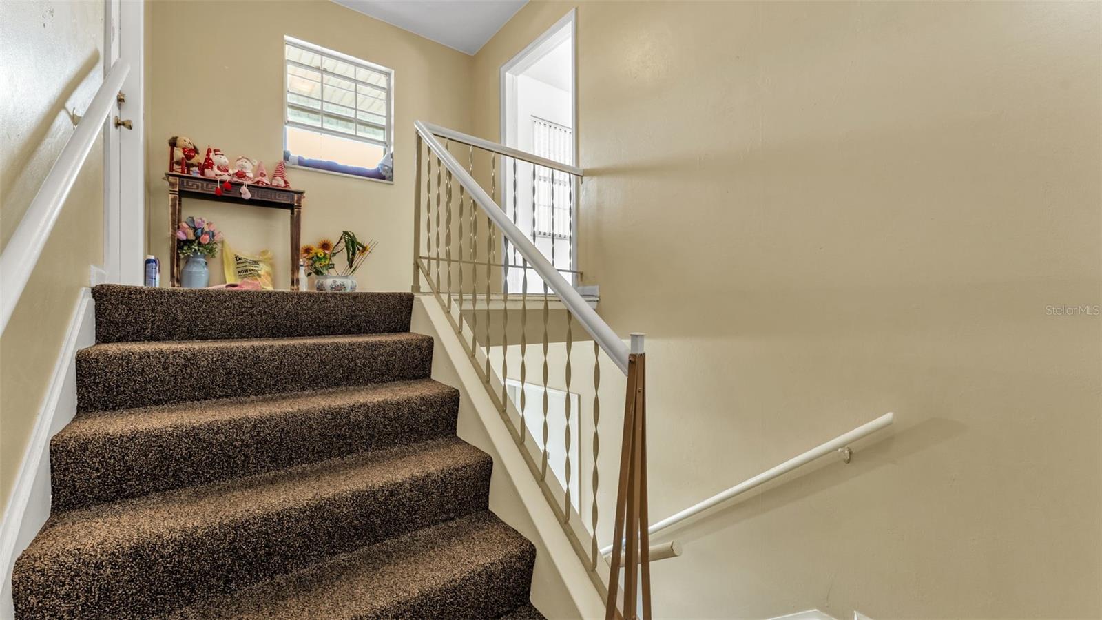 LAKE BENTLEY SHORES CONDO PH 01 - Residential