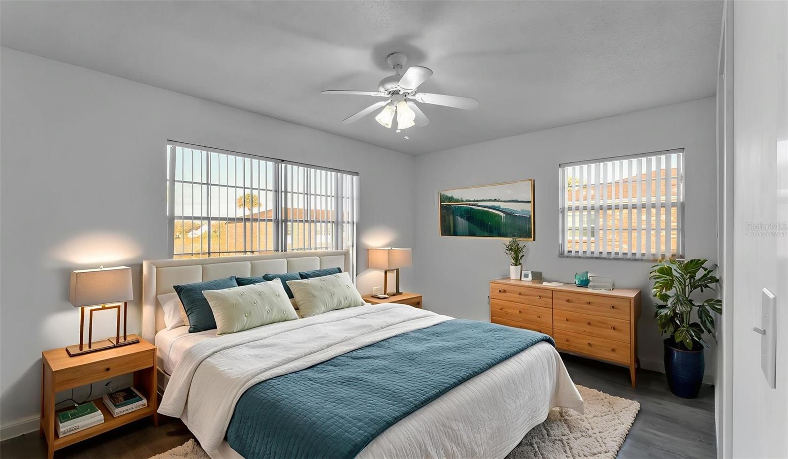 LAKE BENTLEY SHORES CONDO PH 01 - Residential