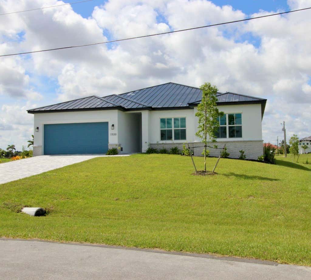 Photo of 17030 Espana Circle, Punta Gorda, FL 33955 (MLS # C7528064)