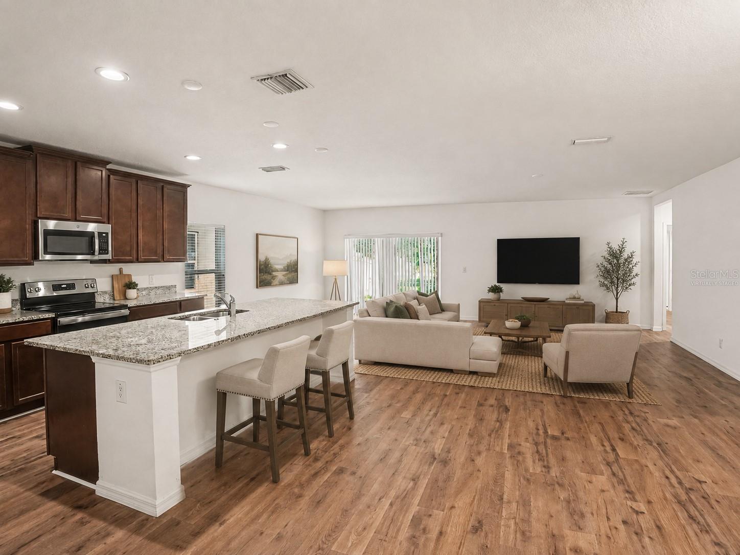 5583 SABAL DRIVE