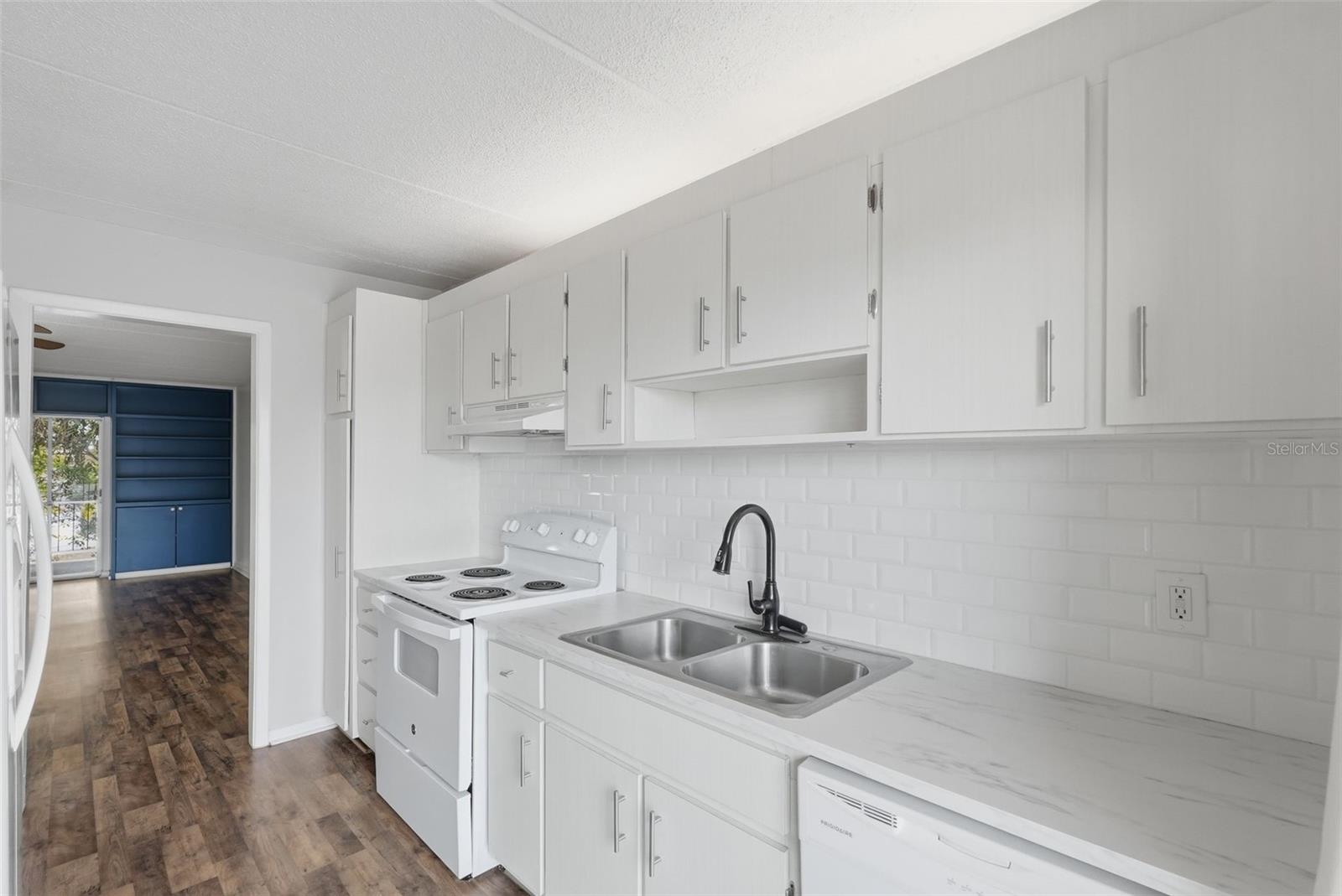 PLACIDO GARDENS - Residential