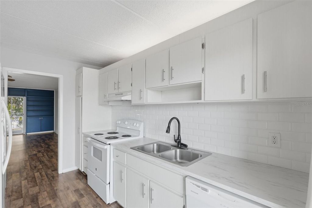 Photo of 4435 1st Street NE #205, St Petersburg, FL 33703 (MLS # A4683071)