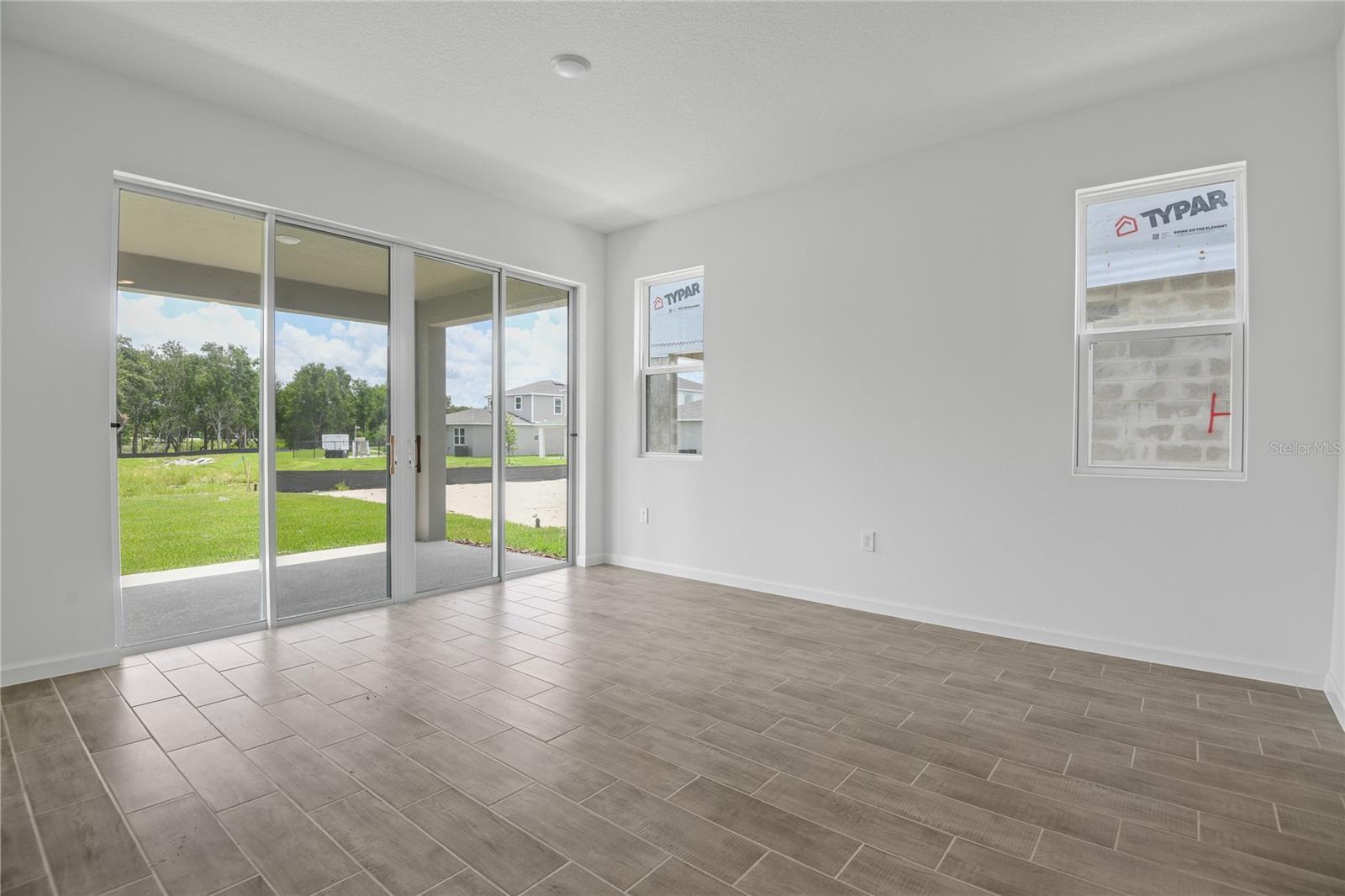 SEASONS AT SHORES OF LAKE DELL - Residential