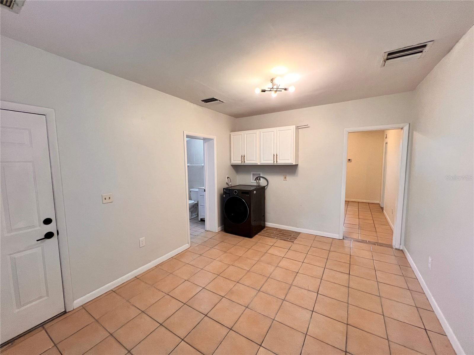 IVANHOE TERRACE - Residential Lease