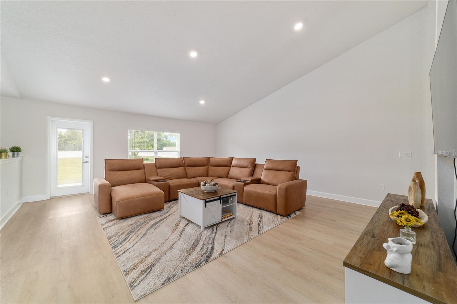 DORCHESTER ESTATE - Residential