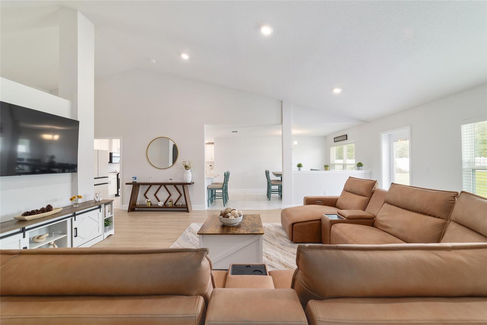 DORCHESTER ESTATE - Residential