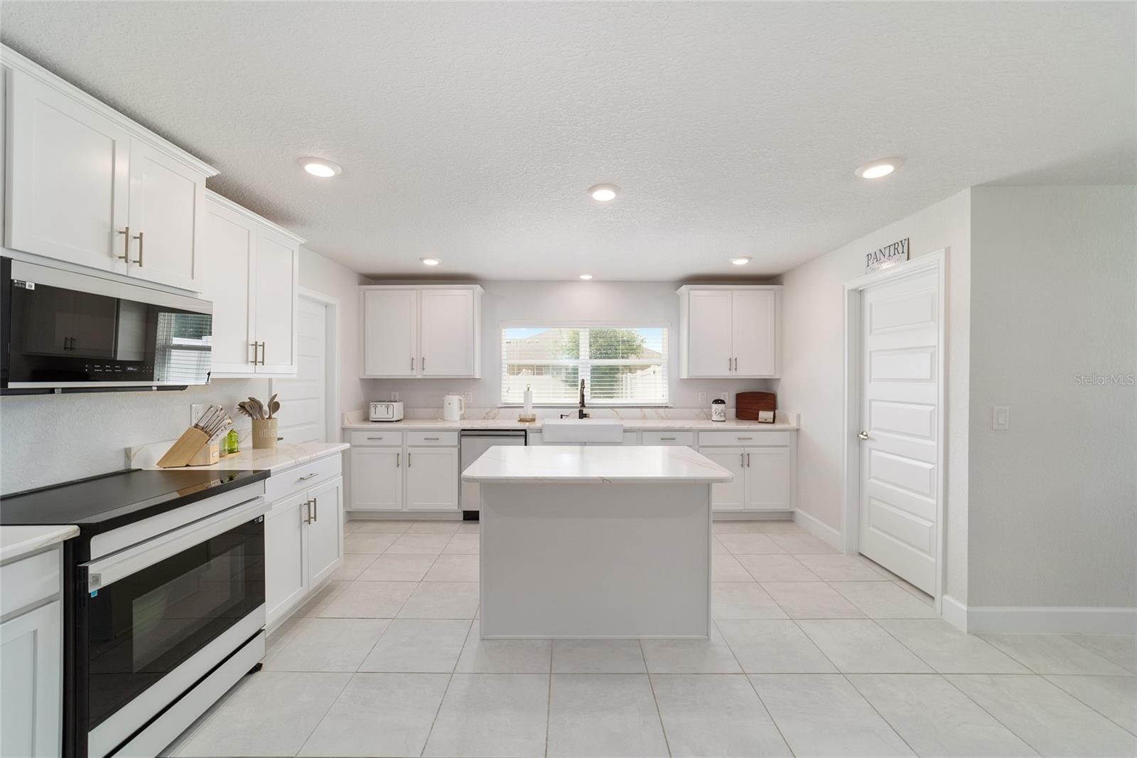 DORCHESTER ESTATE - Residential