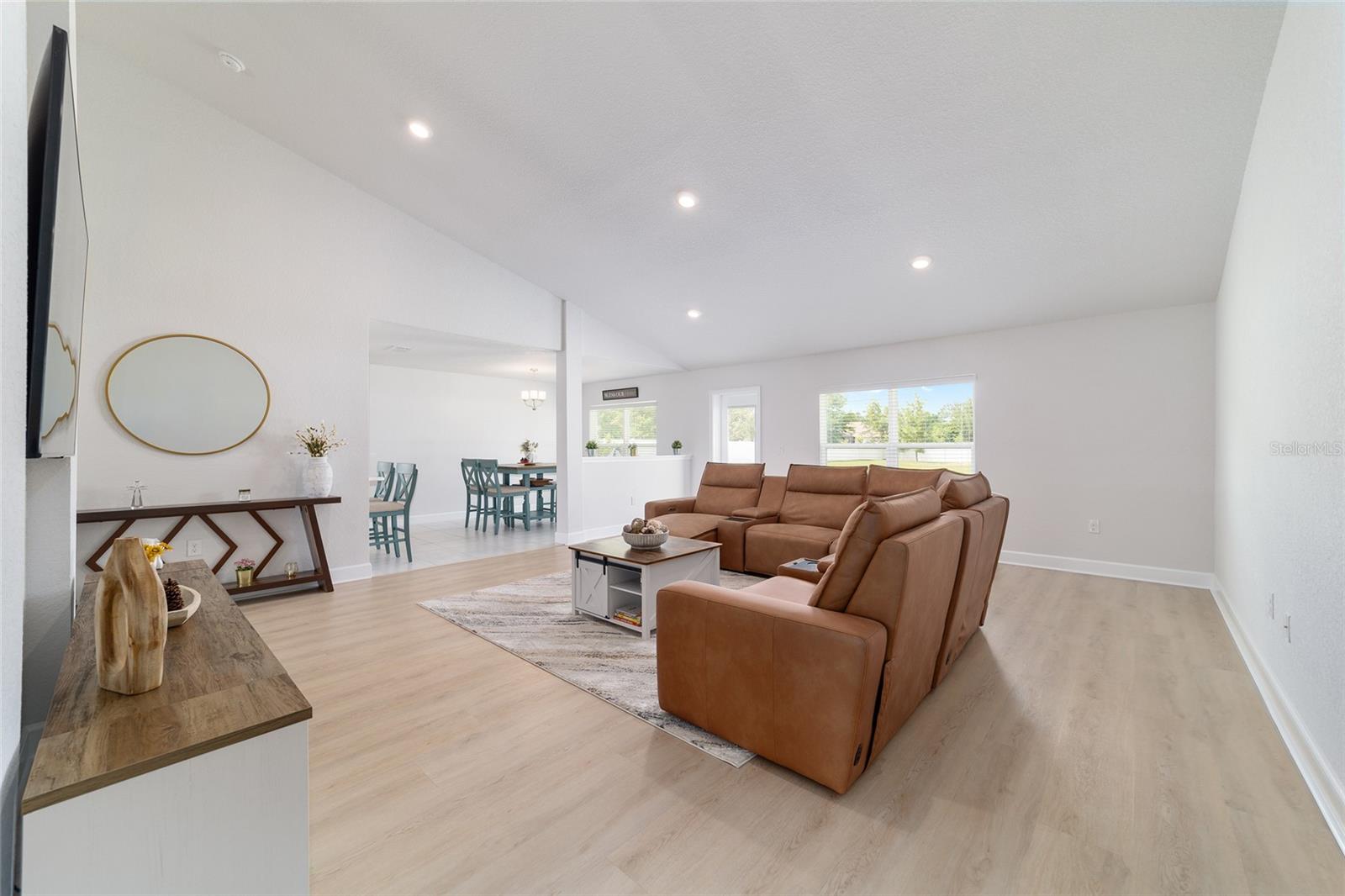 DORCHESTER ESTATE - Residential