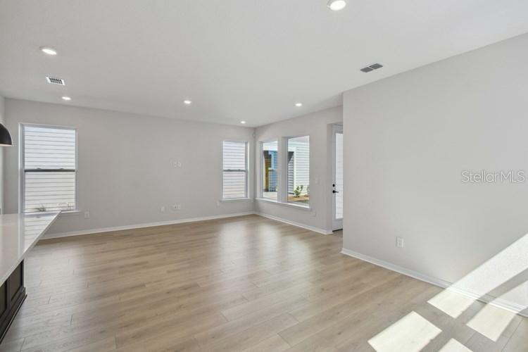 WESLYN PARK PH 2 - Residential Lease