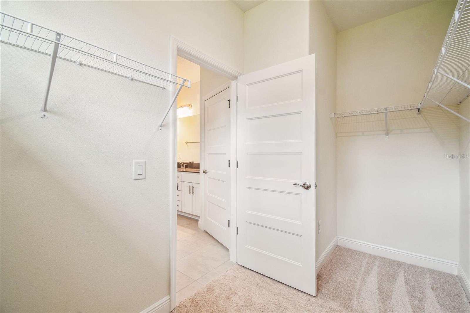 HIDDEN RIDGE - Residential